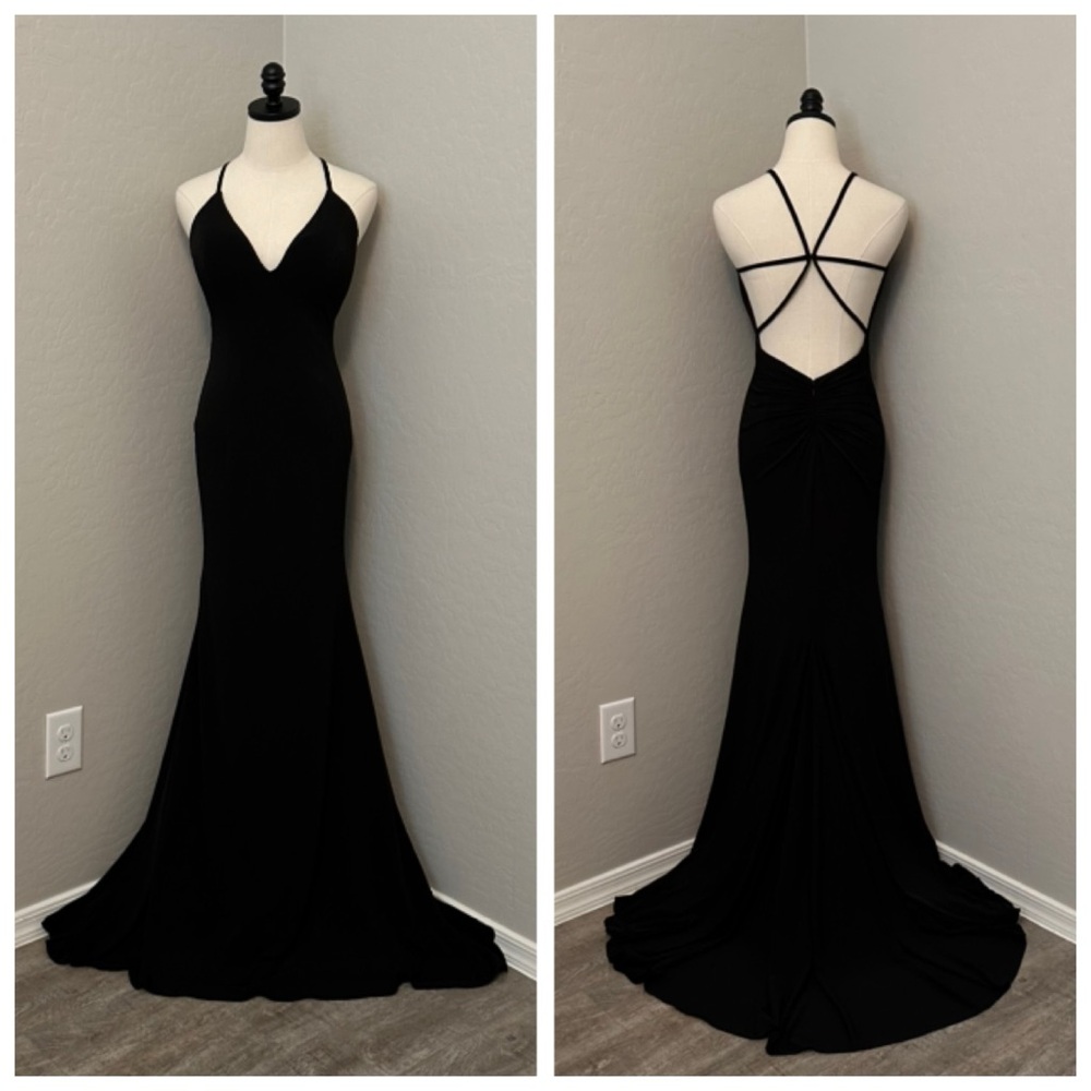 NEW JOVANI SZ 6 BLACK STRETCH LOW OPEN STRAPPY BACK FORMAL EVENING GOWN